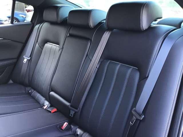 ＭＡＺＤＡ６セダン ２．５　２５Ｓ　Ｌパッケージ　ＢＯＳＥサウンドシステム　ナビ　ＥＴＣ　衝突軽減　レーダークルーズ　Ｐセンサー　ＡＷ　ＢＴ　ＤＶＤ　スマートキー　バックカメラ　パワーシート　エアバッグ　シートヒーター　ＵＳＢ（33枚目）