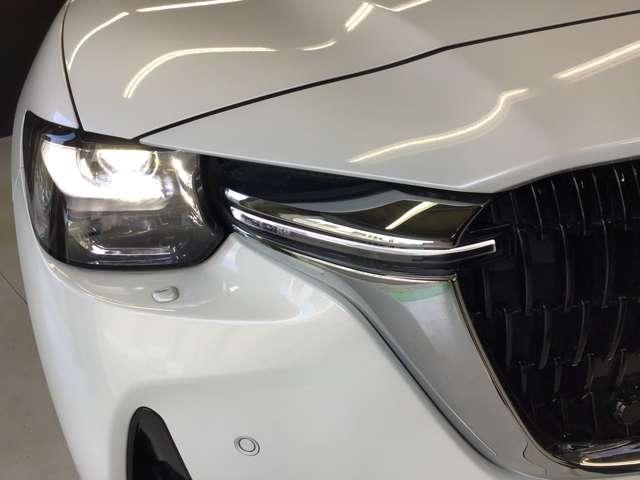 CX-60 3.3 XDハイブリッド プレミアム モダン ディーゼルター 大型サンルーフ BOSEサウンドシステム 衝突軽減装置 パワーバックドア パノラマルーフ 横滑り防止装置 ヒーター バックカメラ 4WD スマートキー パワーシート Bluetooth USB ABS(6枚目)