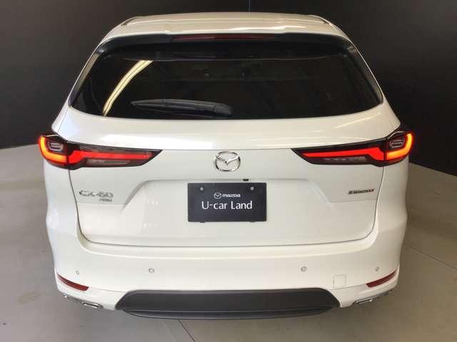 CX-60 3.3 XDハイブリッド プレミアム モダン ディーゼルター 大型サンルーフ BOSEサウンドシステム 衝突軽減装置 パワーバックドア パノラマルーフ 横滑り防止装置 ヒーター バックカメラ 4WD スマートキー パワーシート Bluetooth USB ABS(10枚目)