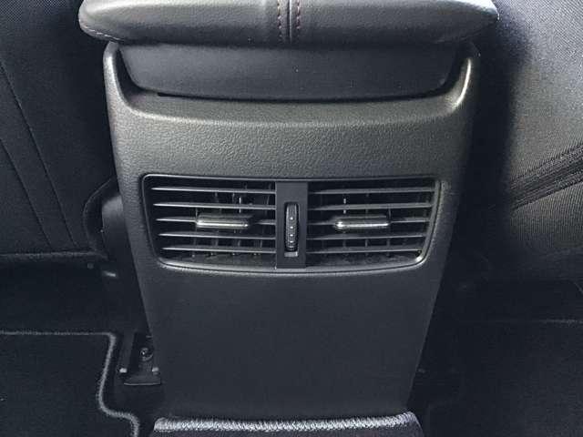 ＣＸ－３０ ２．０　２０Ｓ　ブラックトーンエディション　ナビ　ＥＴＣ　前後ドラレコ　全方位モニター　クリアランスソナ－　スマートブレーキ　Ｂカメラ　ＡＣＣ　スマートキー　パワーバックドア　アルミホイール　Ｂｌｕｅｔｏｏｔｈ　オートマチックハイビーム（14枚目）