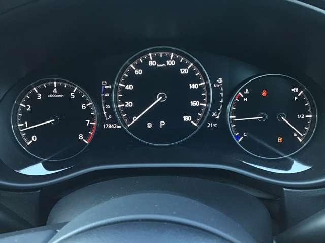 ＣＸ－３０ ２．０　２０Ｓ　ブラックトーンエディション　ナビ　ＥＴＣ　前後ドラレコ　全方位モニター　クリアランスソナ－　スマートブレーキ　Ｂカメラ　ＡＣＣ　スマートキー　パワーバックドア　アルミホイール　Ｂｌｕｅｔｏｏｔｈ　オートマチックハイビーム（18枚目）