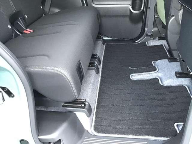 フレアワゴンタフスタイル ６６０　タフスタイル　ハイブリッド　ＸＳ　両側電動スライドドア　ナビ　ＥＴＣ　シートヒータ　デュアルセンサーブレーキ　パークソナー　オートエアコン　Ｉストップ　横滑り防止装置　ベンチシート　盗難防止装置　アルミホイール　アダプティブクルーズ（11枚目）