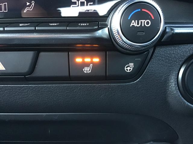 ＭＡＺＤＡ３ファストバック １．５　１５Ｓ　レトロスポーツエディション　ナビ　ＥＴＣ　全方位モニター　アイドリングストップ　アルミホイール　運転席パワーシート　Ｂｌｕｅｔｏｏｔｈ接続　スマートシティブレーキサポート　パーキングセンサー　レーダークルーズコントロール（17枚目）