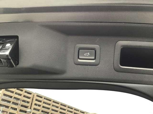 ＣＸ－８ ２．２　ＸＤ　スポーツ　アピアランス　ディーゼルターボ　ＢＯＳＥサウンド　ナビ　ＥＴＣ　キーレス　オートマチックハイビーム　シートヒーター　アルミホイール　３列シート　バックカメラ　エアコン　スマートキー　横滑り防止装置　アイドリングストップ　ターボ　ＢＴ（12枚目）