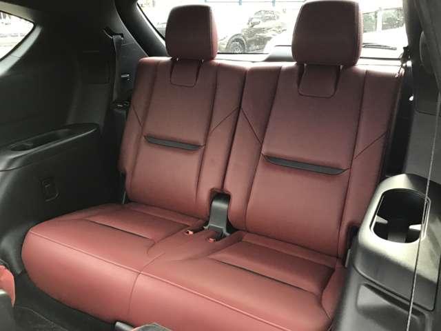 ＣＸ－８ ２．２　ＸＤ　スポーツ　アピアランス　ディーゼルターボ　ＢＯＳＥサウンド　ナビ　ＥＴＣ　キーレス　オートマチックハイビーム　シートヒーター　アルミホイール　３列シート　バックカメラ　エアコン　スマートキー　横滑り防止装置　アイドリングストップ　ターボ　ＢＴ（13枚目）