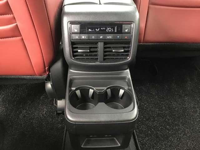 ＣＸ－８ ２．２　ＸＤ　スポーツ　アピアランス　ディーゼルターボ　ＢＯＳＥサウンド　ナビ　ＥＴＣ　キーレス　オートマチックハイビーム　シートヒーター　アルミホイール　３列シート　バックカメラ　エアコン　スマートキー　横滑り防止装置　アイドリングストップ　ターボ　ＢＴ（18枚目）