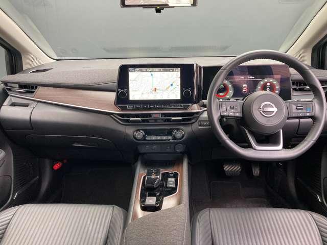 オーラ G レザーエディション 日産コネクトナビプロパイ全周囲カメラ ワンオーナ 追突防止 レーダークルーズ 車線逸脱警報装置 禁煙車 LED 盗難防止 記録簿 バックモニター ETC インテリジェントキー メモリーナビゲーション AW キーレスエントリー ABS(3枚目)