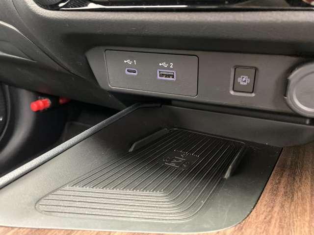 オーラ G レザーエディション 日産コネクトナビプロパイ全周囲カメラ ワンオーナ 追突防止 レーダークルーズ 車線逸脱警報装置 禁煙車 LED 盗難防止 記録簿 バックモニター ETC インテリジェントキー メモリーナビゲーション AW キーレスエントリー ABS(17枚目)