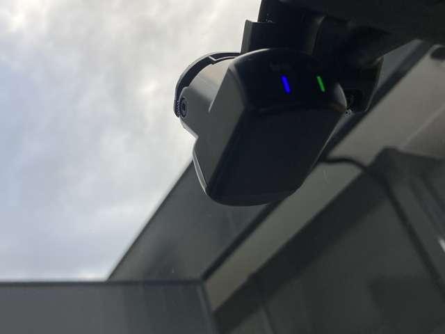 エクストレイル Ｘ　ｅ－４ＯＲＣＥ　日産コネクトナビプロパイロット全周囲　エマブレ　１オーナー　レーンキープアシスト　アダプティブクルーズコントロール　バックモニター　ＬＥＤヘッドライト　ドラレコ　インテリジェントキー　ＥＴＣ　４ＷＤ　記録簿　キーレスエントリー　ＡＡＣ（8枚目）