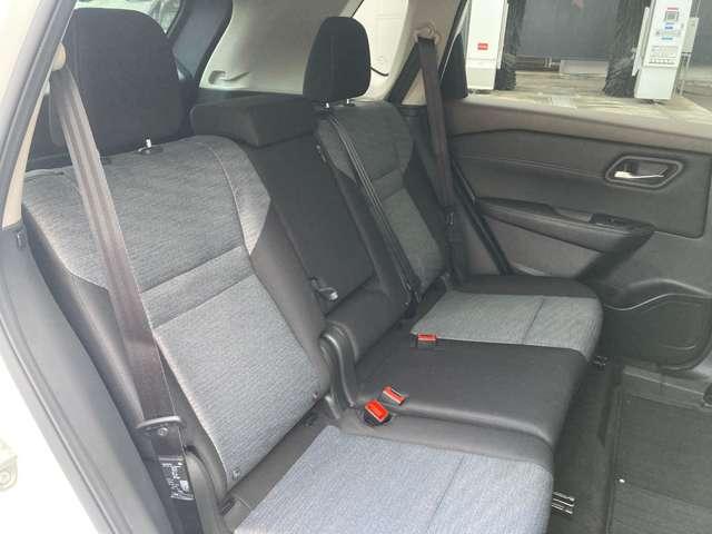 エクストレイル Ｘ　ｅ－４ＯＲＣＥ　日産コネクトナビプロパイロット全周囲　エマブレ　１オーナー　レーンキープアシスト　アダプティブクルーズコントロール　バックモニター　ＬＥＤヘッドライト　ドラレコ　インテリジェントキー　ＥＴＣ　４ＷＤ　記録簿　キーレスエントリー　ＡＡＣ（16枚目）