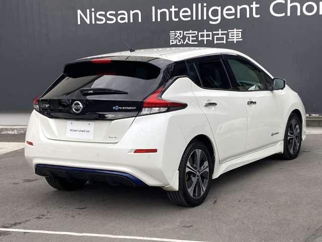 リーフ Ｘ　Ｖセレクション　メーカーナビプロパイ全周囲カメラ　レーダークルコン　３６０°カメラ　踏み間違い防止装置　ＬＥＤランプ　ドライブレコーダー　１オーナー　ＥＴＣ　インテリキー　レーンキープアシスト　サイドエアバッグ　パワーウィンドウ　ＡＢＳ　メモリ－ナビ（2枚目）