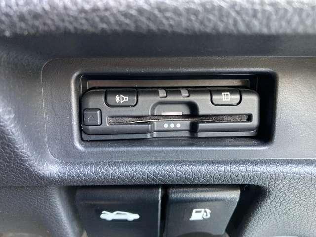 エクストレイル 2.0 20Xi ハイブリッド レザーエディション 4WD 日産純正9インチナビ・プロパイロット・ア エマージェンシーブレーキ スマートキー レザーシート 全周囲 LEDヘッド ETC ドラレコ レーダークルーズコントロール 1オーナー レーンキープアシスト 4WD(12枚目)