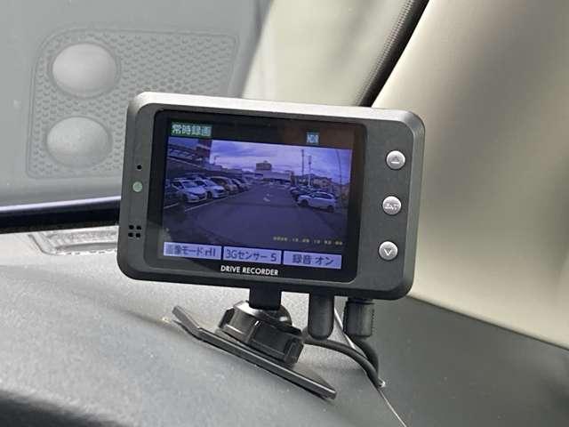 セレナ １．２　ｅ－ＰＯＷＥＲ　ハイウェイスター　Ｖ　３６０°カメラ　エマジェンシーブレーキ　１オナ　スマキー　バックカメラ　レーンアシスト　点検記録簿付　ＥＴＣ　ドラレコ　サイドカーテンエアバック　フルオートエアコン　アルミホイール　エアバック　ＡＢＳ（16枚目）