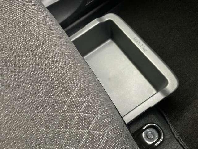 デイズ ６６０　ハイウェイスターＸ　日産純正９インチナビ・アラウンドビュー　ブレーキサポート　禁煙　全周囲カメラ　ＬＥＤ　イモビライザー　１オーナー　インテリジェントキー　レーンキープ　バックカメラ　ナビＴＶ　アイドリングストップ　オートエアコン　デュアルエアバッグ　記録簿（17枚目）