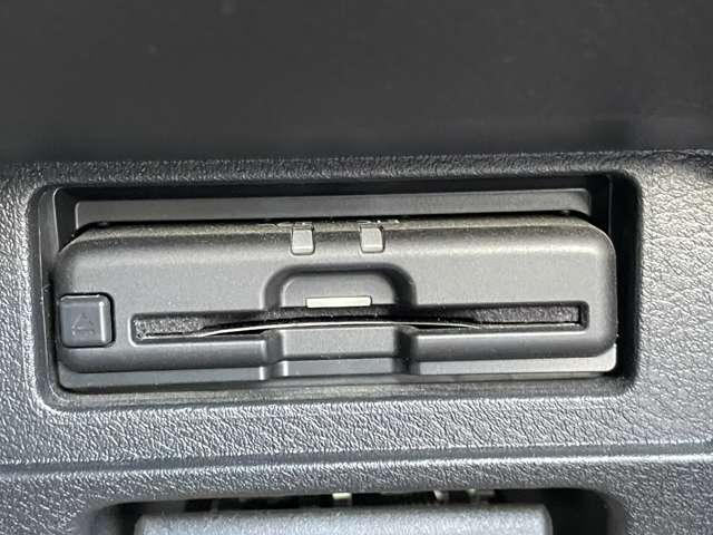 ノート １．２　Ｘ　日産純正９インチナビ・バックカメラ・前後　リアカメラ　衝突被害軽減ブレ－キ　ＥＴＣ付　ＬＥＤヘッドライト　レーンアシスト　インテリジェントキー　ワンオーナー　ドラレコ　整備記録簿　ワンセグＴＶ　ＴＶナビ　サイドカーテンエアバック　メモリーナビ（14枚目）