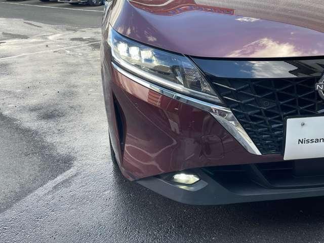 ノート １．２　Ｘ　日産純正９インチナビ・バックカメラ・前後　リアカメラ　衝突被害軽減ブレ－キ　ＥＴＣ付　ＬＥＤヘッドライト　レーンアシスト　インテリジェントキー　ワンオーナー　ドラレコ　整備記録簿　ワンセグＴＶ　ＴＶナビ　サイドカーテンエアバック　メモリーナビ（19枚目）