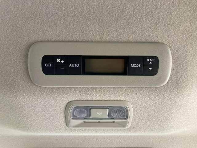 セレナ ２．０　ハイウェイスターＶ　地上デジタル　ＬＫＡ　追従クルーズ　アイドリングＳ　スマートキー＆プッシュスタート　両側自動ドア　ＬＥＤヘッドライト　３列シート　Ｂカメラ　ワンオーナー　ＥＴＣ装備　ドラレコ　エアコン　メモリ－ナビ（20枚目）