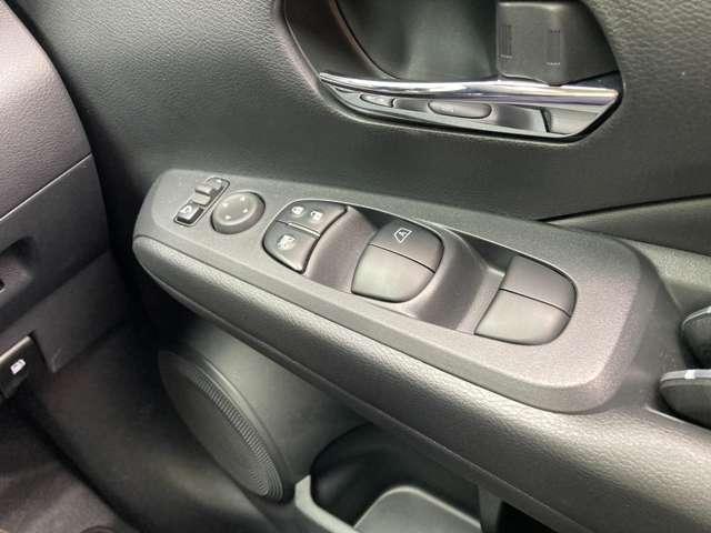 キックス １．２　Ｘ　（ｅ－ＰＯＷＥＲ）　弊社試乗車ＵＰ・日産純正９インチナビ・プロ　ＡＢＳ　エアコン　パワーウィンドウ　衝突被害軽減ブレーキ　フルセグＴＶ　ＬＥＤヘッドランプ　禁煙車　レーダークルーズコントロール　スマートキー　ワンオーナー（22枚目）