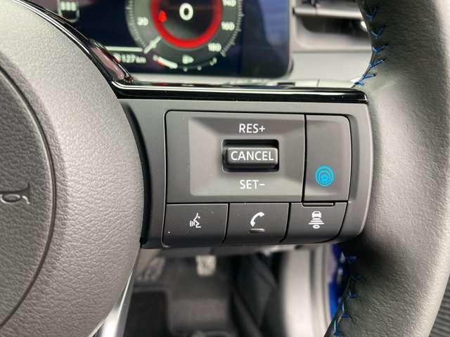 オーラ １．２　ＡＵＴＥＣＨ　弊社試乗車ＵＰ・日産コネクトナビ・プロパイ　フルセグＴＶ　衝突被害軽減システム　インテリジェントアラウンドビューモニター　バックカメラ　アルミホイール　ＥＴＣ　スマートキー　レーンキープアシスト（8枚目）