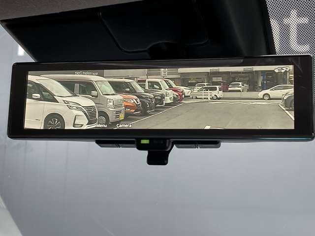 ノート １．２　Ｘ　弊社試乗車ＵＰ・日産純正９インチナビ・アラ　助手席エアバック　ＰＳ　ＰＷ　盗難防止　地デジ　キーフリーシステム　【ＬＥＤヘッドライト】　ＡＡＣ　記録簿付き　ワンオ－ナ－車　オートハイビーム　禁煙（8枚目）