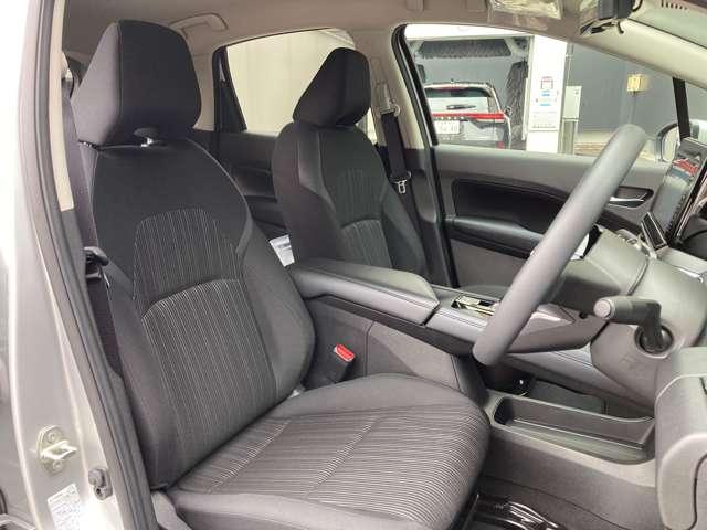 ノート １．２　Ｘ　弊社試乗車ＵＰ・日産純正９インチナビ・アラ　助手席エアバック　ＰＳ　ＰＷ　盗難防止　地デジ　キーフリーシステム　【ＬＥＤヘッドライト】　ＡＡＣ　記録簿付き　ワンオ－ナ－車　オートハイビーム　禁煙（14枚目）