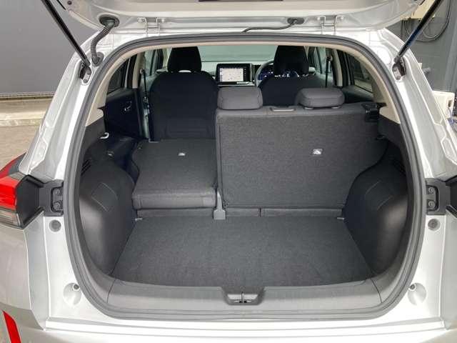 ノート １．２　Ｘ　弊社試乗車ＵＰ・日産純正９インチナビ・アラ　助手席エアバック　ＰＳ　ＰＷ　盗難防止　地デジ　キーフリーシステム　【ＬＥＤヘッドライト】　ＡＡＣ　記録簿付き　ワンオ－ナ－車　オートハイビーム　禁煙（17枚目）