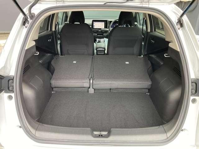 ノート １．２　Ｘ　弊社試乗車ＵＰ・日産純正９インチナビ・アラ　助手席エアバック　ＰＳ　ＰＷ　盗難防止　地デジ　キーフリーシステム　【ＬＥＤヘッドライト】　ＡＡＣ　記録簿付き　ワンオ－ナ－車　オートハイビーム　禁煙（18枚目）