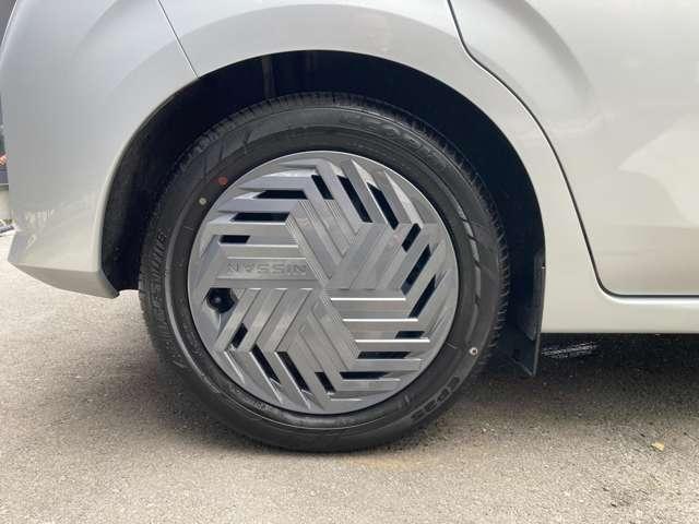 ノート １．２　Ｘ　弊社試乗車ＵＰ・日産純正９インチナビ・アラ　助手席エアバック　ＰＳ　ＰＷ　盗難防止　地デジ　キーフリーシステム　【ＬＥＤヘッドライト】　ＡＡＣ　記録簿付き　ワンオ－ナ－車　オートハイビーム　禁煙（26枚目）