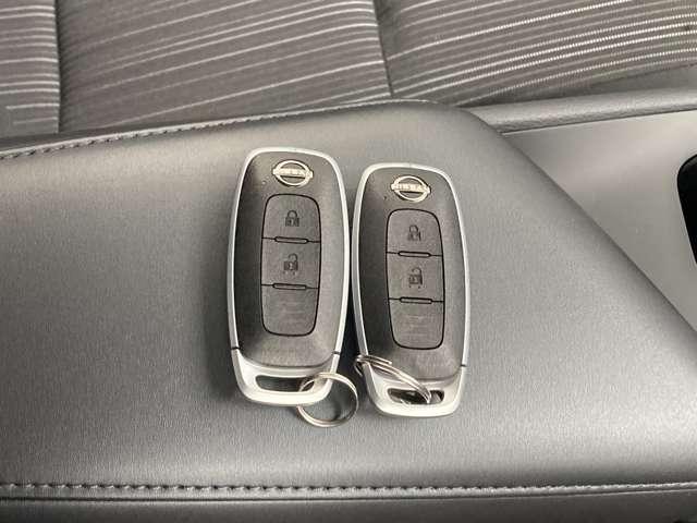 ノート １．２　Ｘ　弊社試乗車ＵＰ・日産純正９インチナビ・アラ　助手席エアバック　ＰＳ　ＰＷ　盗難防止　地デジ　キーフリーシステム　【ＬＥＤヘッドライト】　ＡＡＣ　記録簿付き　アルミ　ワンオ－ナ－車　オートハイビーム（21枚目）