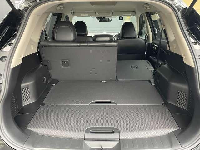 エクストレイル ２．０　２０Ｓ　Ｖセレクション　２列車　４ＷＤ　日産純正ナビ・バックカメラ・ＥＴＣ・前後撮　フルセグテレビ　Ｓキー　メモリーナビ　車線逸脱警報　寒冷地仕様　ＥＴＣ　４ＷＤ　ワンオーナー　アイドリングストップ　ドライブレコーダー　エアバッグ　ＡＢＳ（11枚目）