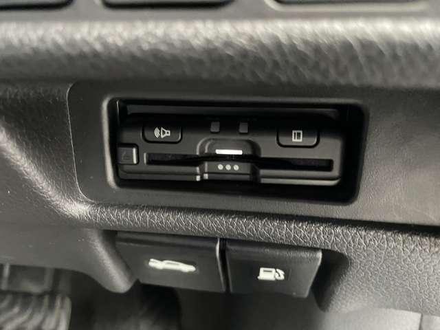 エクストレイル ２．０　２０Ｓ　Ｖセレクション　２列車　４ＷＤ　日産純正ナビ・バックカメラ・ＥＴＣ・前後撮　フルセグテレビ　Ｓキー　メモリーナビ　車線逸脱警報　寒冷地仕様　ＥＴＣ　４ＷＤ　ワンオーナー　アイドリングストップ　ドライブレコーダー　エアバッグ　ＡＢＳ（14枚目）