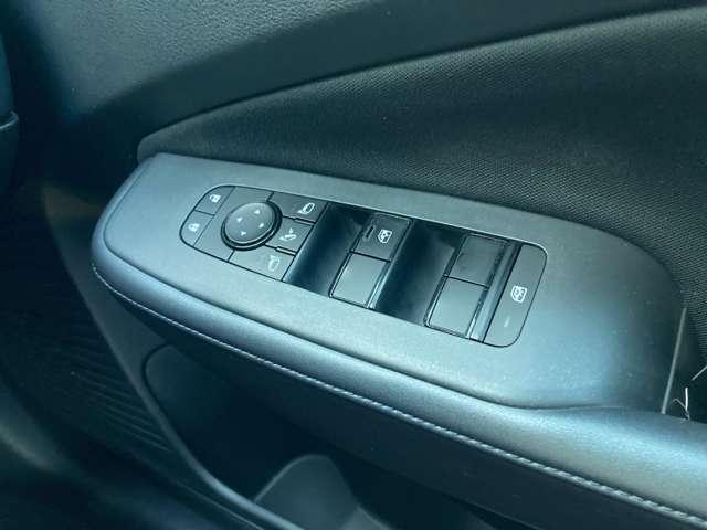 ノート １．２　Ｘ　日産コネクトナビ・アラウンドビューモニタ　助手席エアバック　ＰＳ　ＰＷ　盗難防止　地デジ　キーフリーシステム　【ＬＥＤヘッドライト】　ＡＡＣ　記録簿付き　ワンオ－ナ－車　オートハイビーム　ＥＴＣ（24枚目）