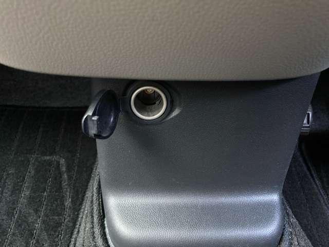 デイズルークス ６６０　Ｓ　日産純正ナビ・エマージェンシーブレーキ　運転席エアバック　地デジテレビ　助手席エアバッグ　ＰＷ　サイドエアバック　ナビＴＶ　メモリーナビ　キーレスエントリーシステム　マニュアルエアコン　ＡＢＳ　記録簿（20枚目）