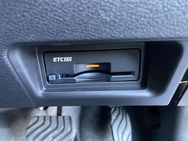 セレナ 1.4 e-POWER ハイウェイスターV 弊社試乗車UP・日産コネクトナビ・プロパイ 誤発進抑制 地デジ フルオートエアコン 前席シートヒーター ABS 展示試乗車 バックモニター 1オナ 禁煙 LDP 追従クルーズ サイドカメラ 3列シート(16枚目)