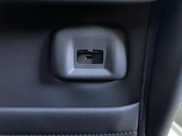 セレナ 1.4 e-POWER ハイウェイスターV 弊社試乗車UP・日産コネクトナビ・プロパイ 誤発進抑制 地デジ フルオートエアコン 前席シートヒーター ABS 展示試乗車 バックモニター 1オナ 禁煙 LDP 追従クルーズ サイドカメラ 3列シート(24枚目)