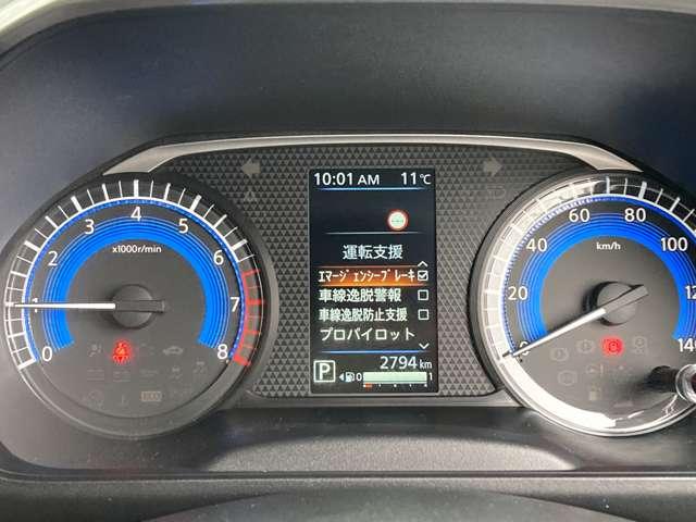 �G�}�[�W�F���V�[�u���[�L�͑O���̎ԗ�����s�҂Ƃ̏Փˉ�����T�|�[�g���܂��B�ԗ�����s�҂ƏՓ˂̋��ꂪ���鎞�Ɍx��ƃu���[�L�ɂ��A�^�]�҂̏Փˉ�𑀍���x�����܂��B