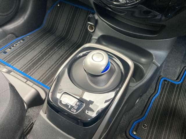 ノート １．２　ｅ－ＰＯＷＥＲ　Ｘ　シーギア　リミテッド　インテリキー　オートクルーズコントロール　ワンオーナー　ドラレコ　パワーステアリング　パワーウィンドウ　メモリーナビ　レーンキープ　ＬＥＤヘッド　アラウンドビューモニター　記録簿　ＡＢＳ　バックカメラ（17枚目）