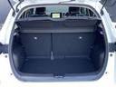 ラゲッジルームです。開口も大きく荷物も積載しやすいです。