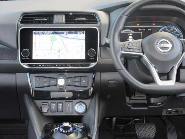 リーフ Ｘ　Ｖセレクション　９０周年記念車　インテリキー　レーンキープ　踏み間違い防止（4枚目）