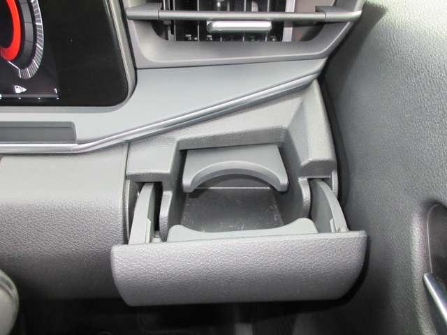 オーラ 1.2 G レザーエディション ワンオーナ 追突防止 クルコン 本革 LED 盗難防止 記録簿 バックモニター ETC メモリーナビゲーション AW キーレスエントリー オートエアコン ABS パワーウィンドウ サイドカメラ(19枚目)