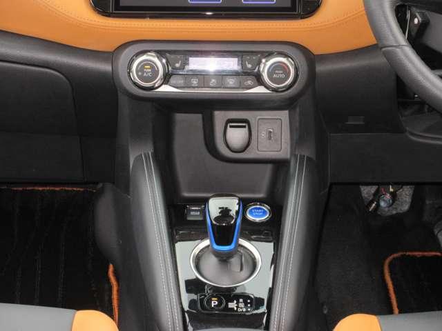 キックス １．２　Ｘ　ツートーン　インテリアエディション　（ｅ－ＰＯＷ　オートクルーズ　エマージェンシーＢ　セキュリティ　アラウンドモニター　Ｒカメラ　ＬＥＤ　ワンオーナ　エアコン　ドラレコ　記録簿　ＥＴＣ　メモリーナビ　サイドエアバック　ＡＷ　キーレス　ワンセグＴＶ（8枚目）