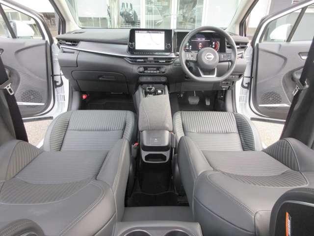 オーラ 1.2 G レザーエディション ワンオーナ 追突防止 クルコン 本革 LED 盗難防止 記録簿 バックモニター ETC メモリーナビゲーション AW キーレスエントリー オートエアコン ABS パワーウィンドウ サイドカメラ(3枚目)