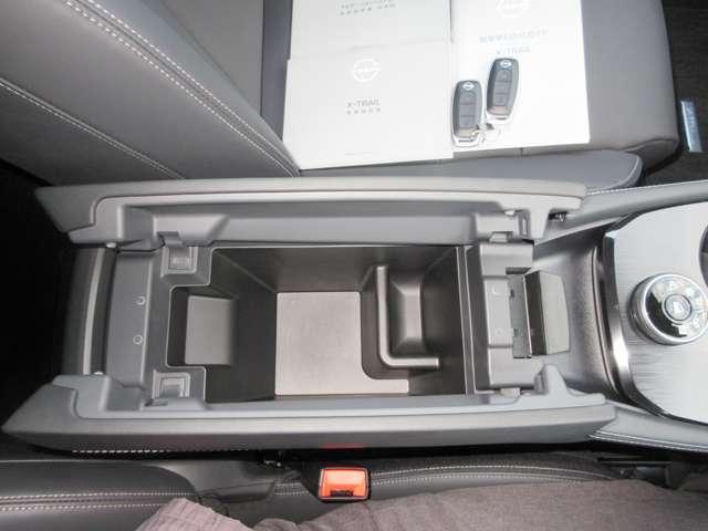 エクストレイル 1.5 G e-4ORCE 4WD 試乗車 1オーナー パークアシスト LEDヘッドランプ ナビTV スマートキー レーダークルーズ LKA キーフリー ETC 4WD アルミホイール メモリーナビ 記録簿 バックカメラ サイドカメラ(19枚目)