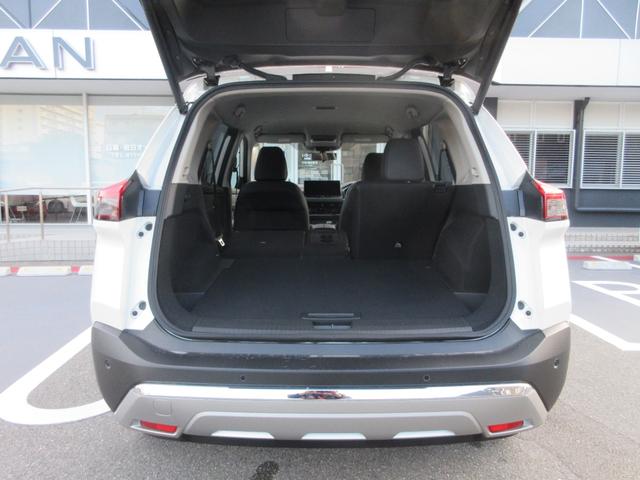 エクストレイル 1.5 G e-4ORCE 4WD 試乗車 1オーナー パークアシスト LEDヘッドランプ ナビTV スマートキー レーダークルーズ LKA キーフリー ETC 4WD アルミホイール メモリーナビ 記録簿 バックカメラ サイドカメラ(43枚目)