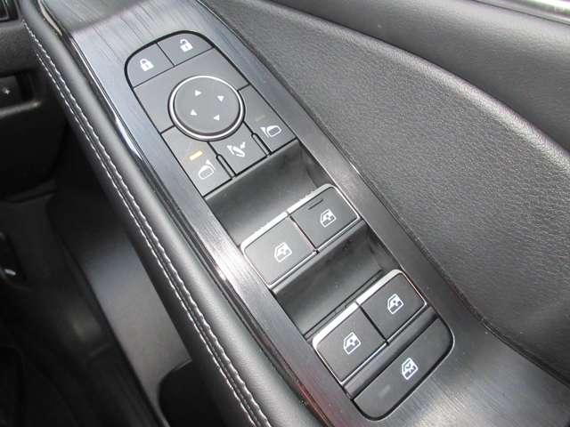 エクストレイル 1.5 G e-4ORCE 4WD 試乗車 1オーナー パークアシスト LEDヘッドランプ ナビTV スマートキー レーダークルーズ LKA キーフリー ETC 4WD アルミホイール メモリーナビ 記録簿 バックカメラ サイドカメラ(18枚目)