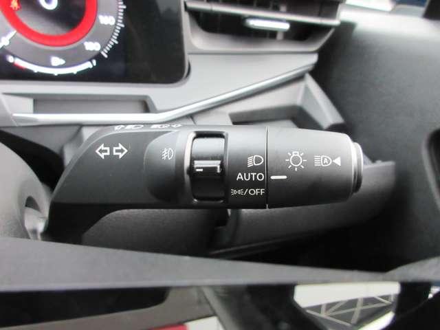 オーラ 1.2 G レザーエディション ワンオーナ 追突防止 レーダークルーズ 本革 車線逸脱警報装置 LED 盗難防止 記録簿 バックモニター インテリジェントキー メモリーナビゲーション カーナビ AW キーレスエントリー ABS(19枚目)