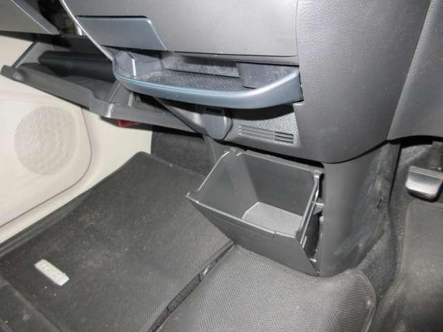 デイズ 660 X 9インチナビ・社用車UP アラウンドM 踏み間違え防止 スマートキー バックカメラ 1オーナー レーンキープ アイドリングストップ キーレス フルオートエアコン ナビTV WAB 記録簿 運転席エアバック サイドエアバッグ(18枚目)