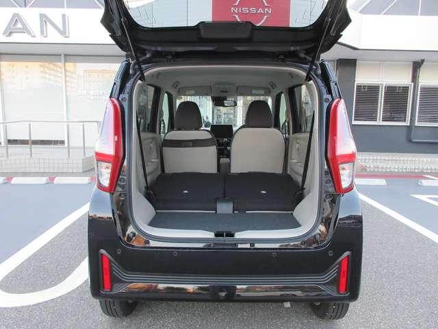 デイズ 660 X 9インチナビ・社用車UP アラウンドM 踏み間違え防止 スマートキー バックカメラ 1オーナー レーンキープ アイドリングストップ キーレス フルオートエアコン ナビTV WAB 記録簿 運転席エアバック サイドエアバッグ(39枚目)