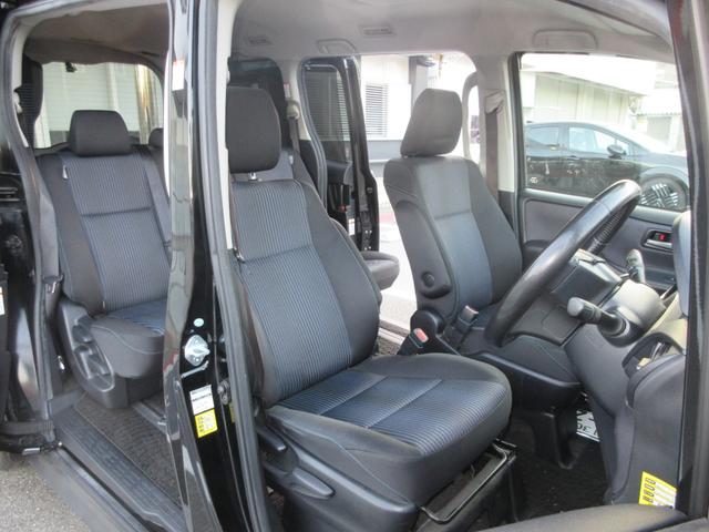 ヴォクシー 2.0 ZS 両電動スライドドア 盗難防止システム オートエアコン ダブルエアバッグ ドライブレコーダー ETC LEDヘッドライト キーレスエントリー ワンセグ メモリーナビ ナビTV PW パワーステアリング(33枚目)