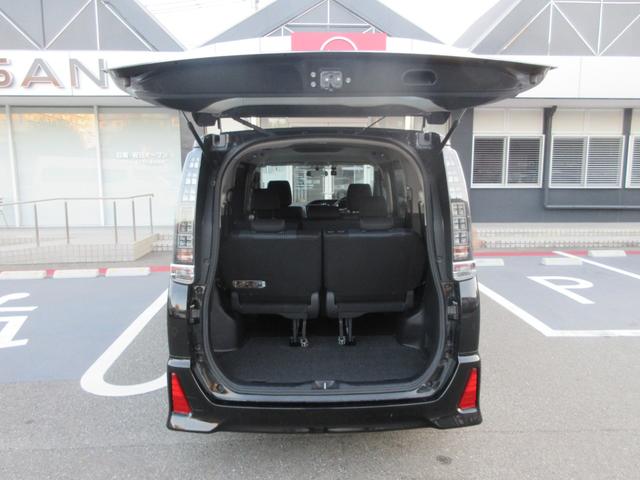 ヴォクシー 2.0 ZS 両電動スライドドア 盗難防止システム オートエアコン ダブルエアバッグ ドライブレコーダー ETC LEDヘッドライト キーレスエントリー ワンセグ メモリーナビ ナビTV PW パワーステアリング(38枚目)